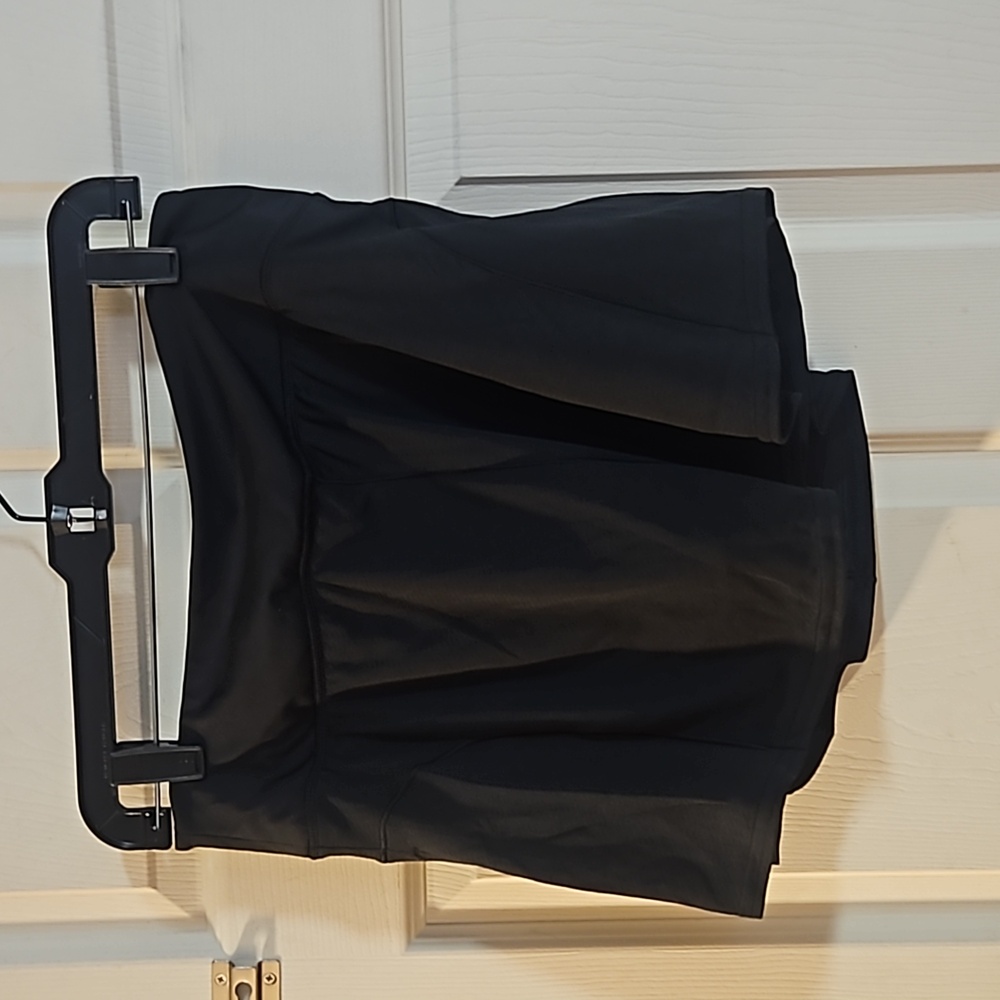 adidias Women's Tennis Match Skirt: BLACK: NEW WITH TAGS: SIZE M